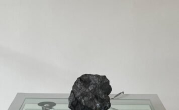 Exposição “Mineral” reúne artistas na OÁ Galeria